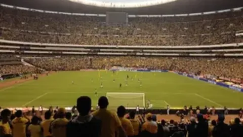 内马尔等巨星加盟支持蒂特重返巴西国家队教练岗位